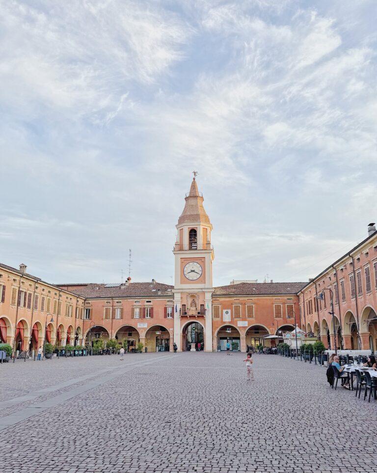 Trasferta a Modena porta blindata in sicurezza e tour tra Ferrari e sapori locali