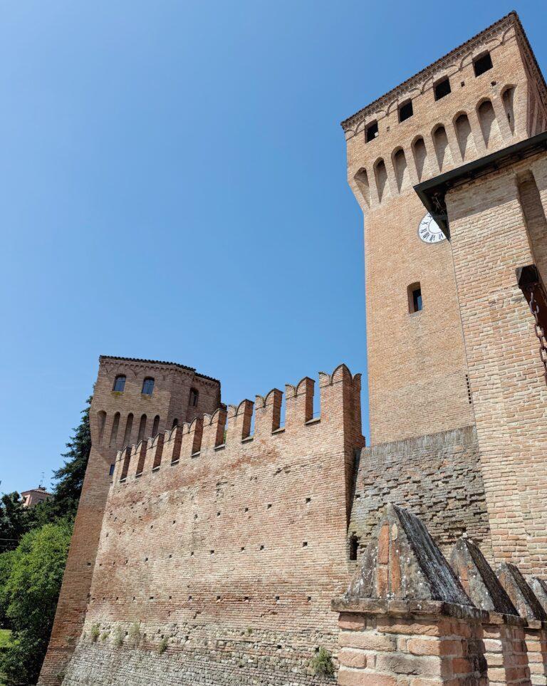 Trasferta a Modena porta blindata in sicurezza e tour tra Ferrari e sapori locali